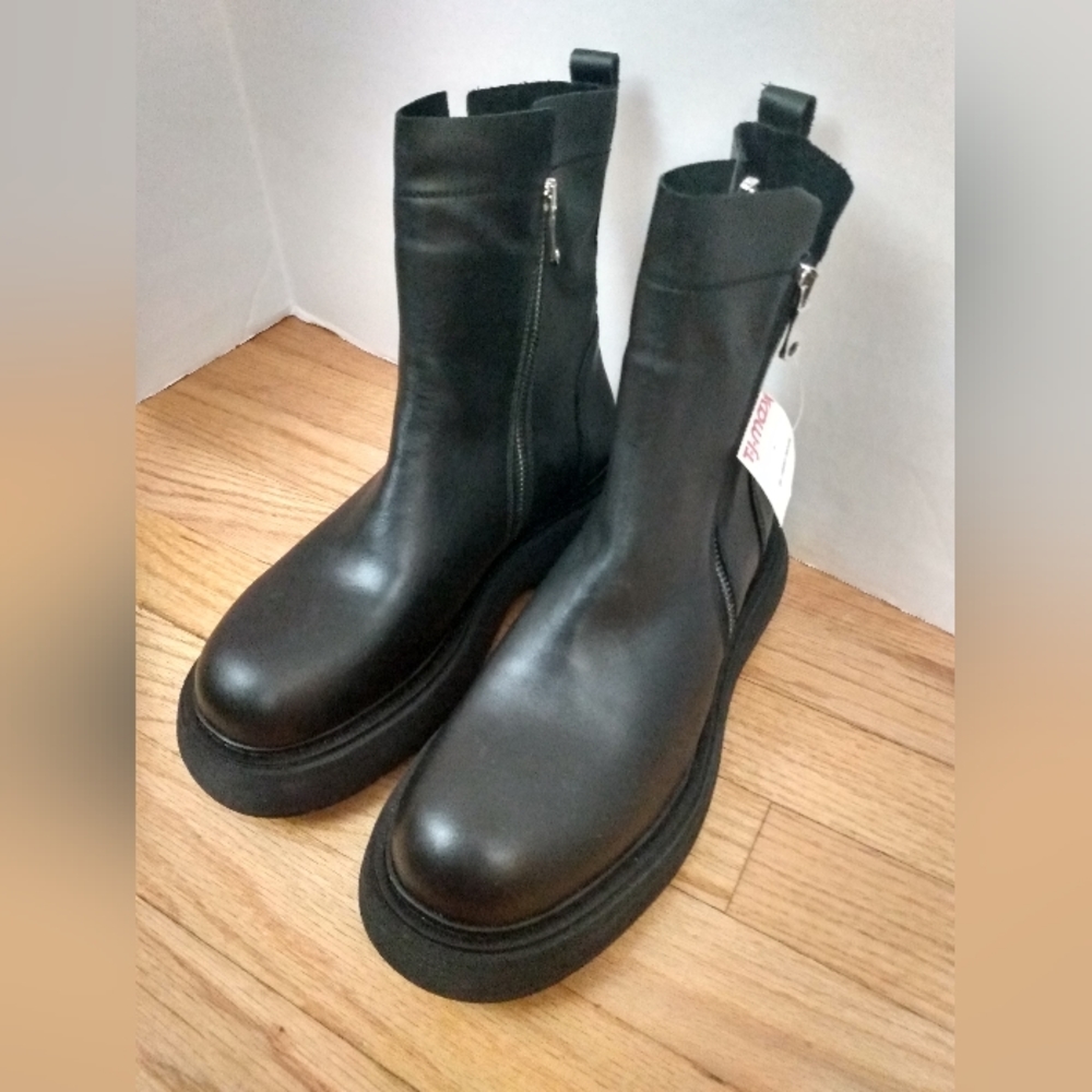 Free People Mara Zip Moto Black Combat Chunky Sole Ankle Grunge Boots 39.5 NWOB
